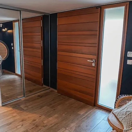 Сasa de vacaciones Contemporary With Sea View In Hyères