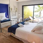 Contemporary With Sea View In Holiday home Hyeres