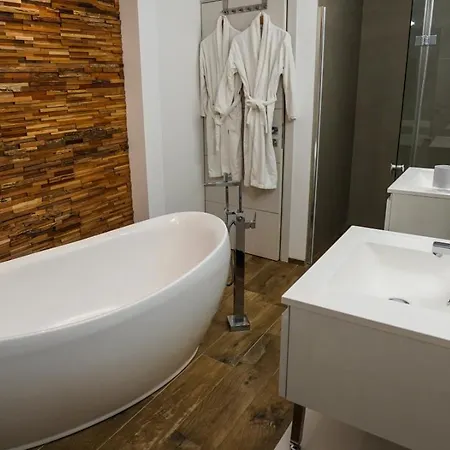 Hébergement de vacances Contemporary With Sea View In Hyères