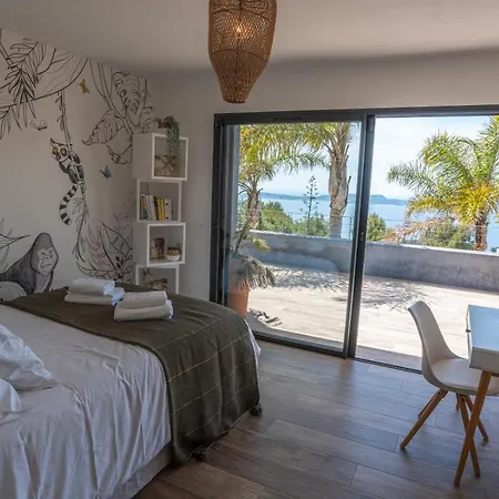 Contemporary With Sea View In *