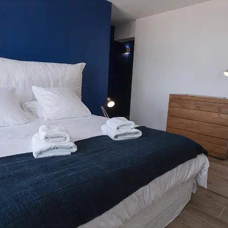 Contemporary With Sea View In Hébergement de vacances Hyères