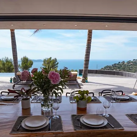 Feriehus Contemporary With Sea View In Hyères