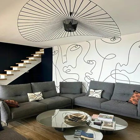 Contemporary With Sea View In Prázdninový dům *