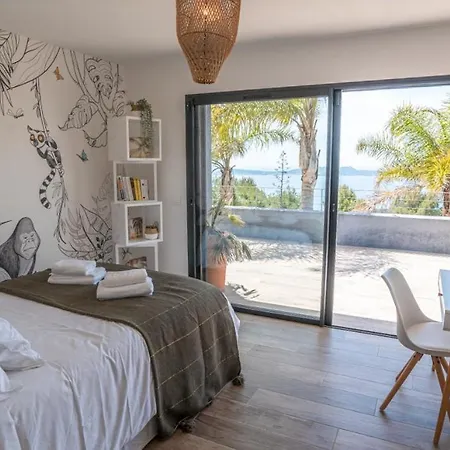 Contemporary With Sea View In بيت للعطل