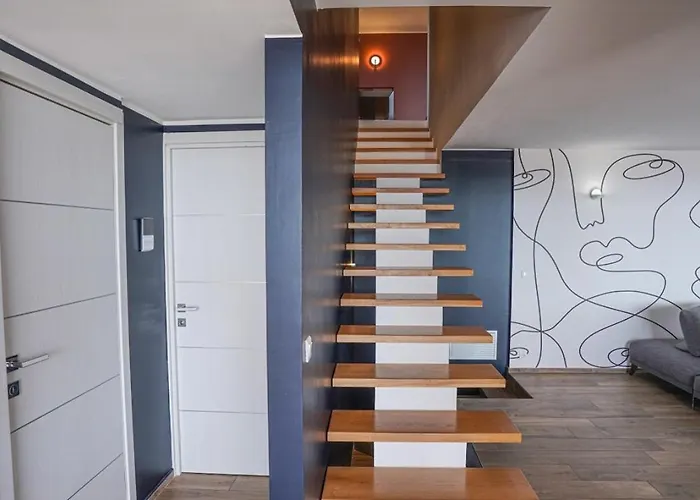 Contemporary With Sea View In Сasa de vacaciones